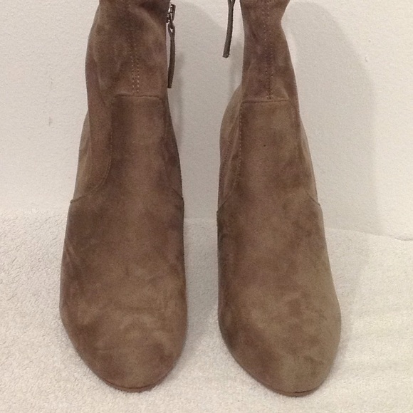 Steve Madden booties - Picture 2 of 3